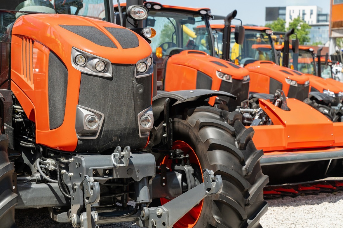 You are currently viewing A Complete Guide to Finding the Perfect Farm and Construction Equipment